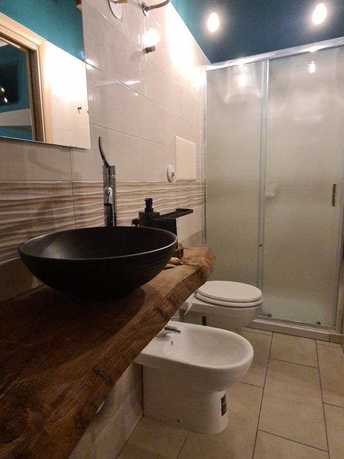Al Civico 15 Apartment サレルノ エクステリア 写真