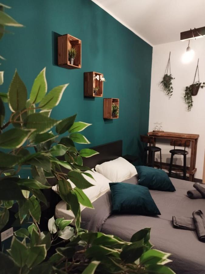 Al Civico 15 Apartment サレルノ エクステリア 写真