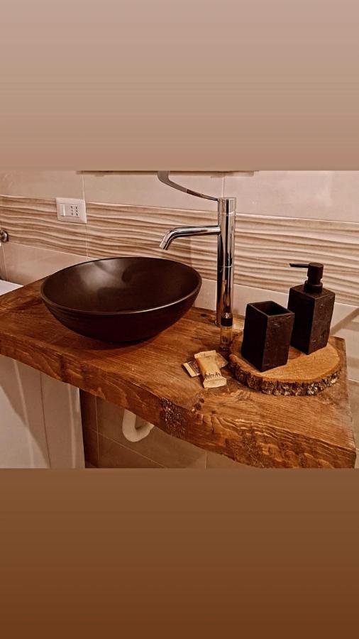 Al Civico 15 Apartment サレルノ エクステリア 写真
